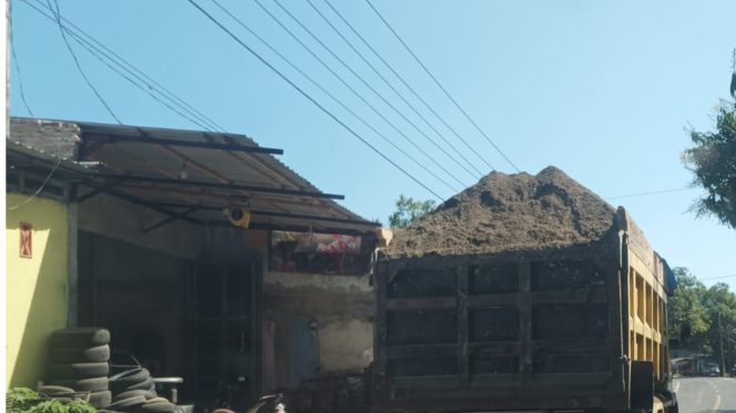 
 Tambang di Mampua Manyampa Kembali Operasi Produksi Usai Disetop DLHK? Aktivis Soroti Polres Bulukumba